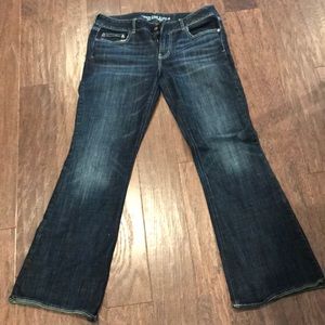 Woman’s jeans by American Eagle
